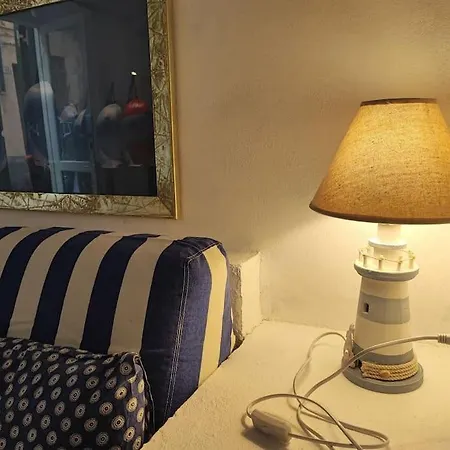 Apartment La Perla Nel Mare - *