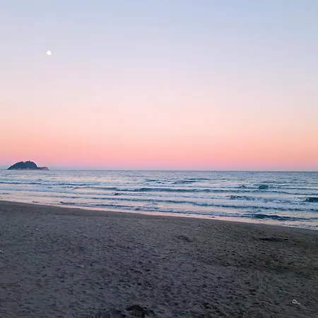 La Perla Nel Mare -